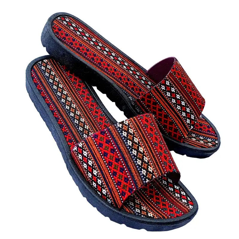 دمپایی زنانه باتو مدل جاجیم