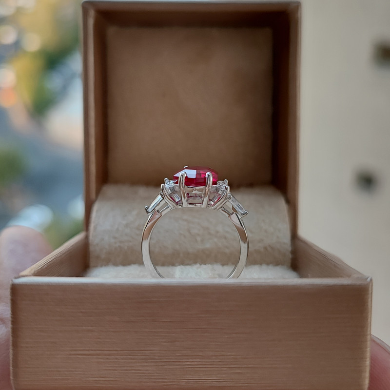 انگشتر نقره یاقوت زنانه کد 104 انگشتر نقره یاقوت زنانه کد 104