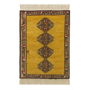 گبه سنتی قشقایی یک متری طرح فرش مدل G11 زمینه زرد