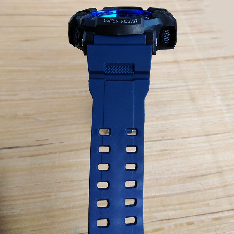 ساعت مچی دیجیتال پسرانه مدل FLY BACK