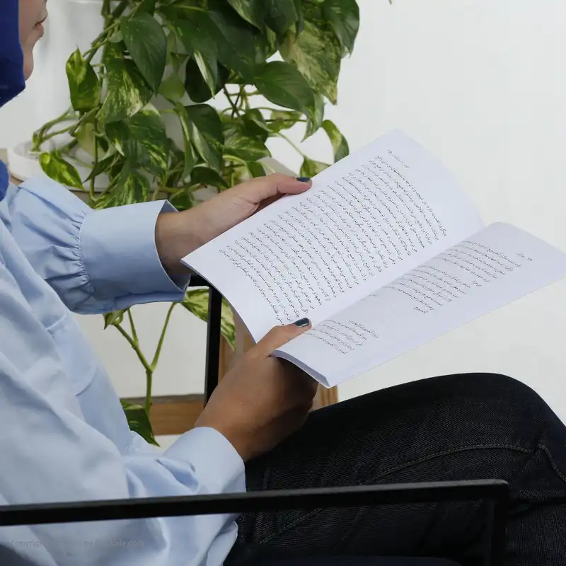 کتاب بیچارگان اثر فیودور داستایفسکی نشر نی