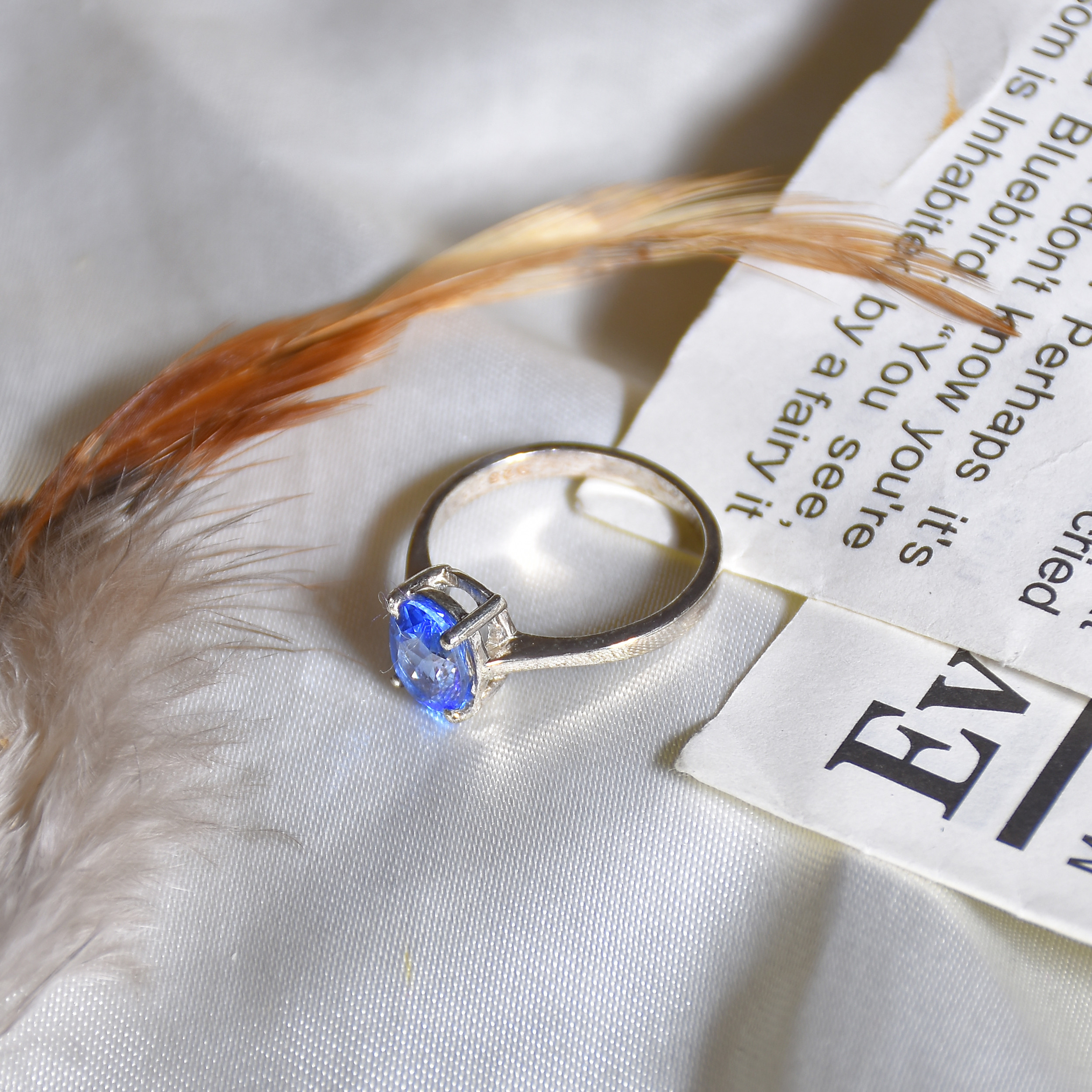 انگشتر نقره زنانه نقره جات لطفی مدل توپاز کد ANZS06E07 انگشتر نقره زنانه نقره جات لطفی مدل توپاز کد ANZS06E07