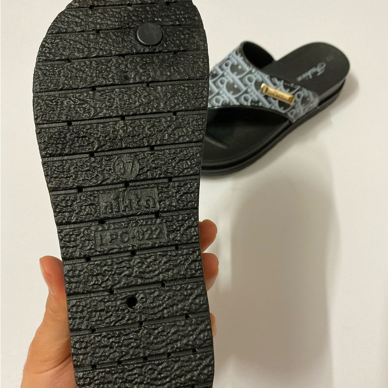 دمپایی لاانگشتی زنانه نیکتا مدل P1-BK