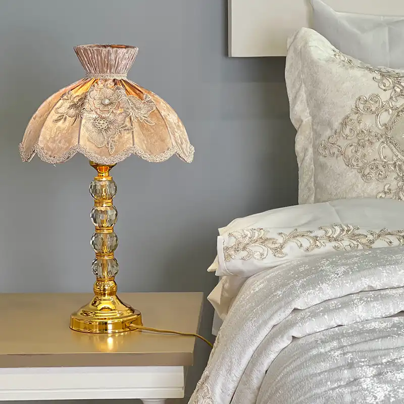 آباژور رومیزی مدل پایه کریستالی