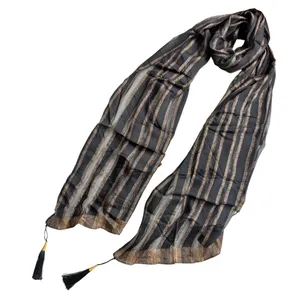 شال زنانه مدل حریر راه راه منگوله دار