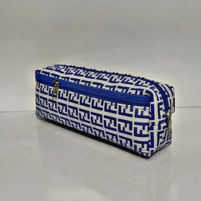 جامدادی مدل سه زیپ چرمی