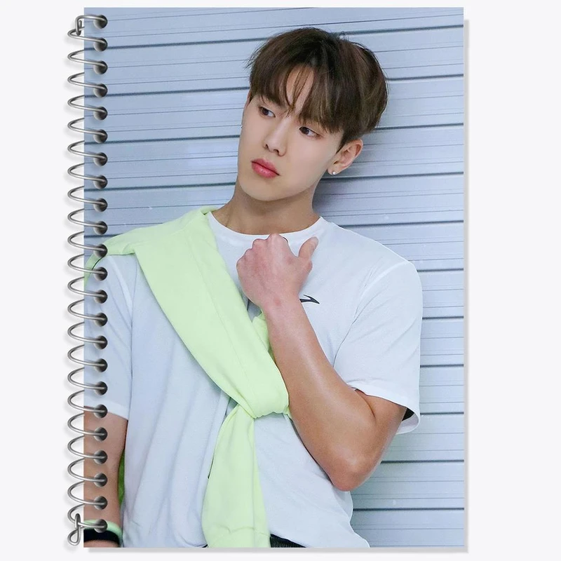 دفتر زبان 50 برگ خندالو مدل سه خط طرح شونو گروه مانستا اکس MONSTA X کد 12250