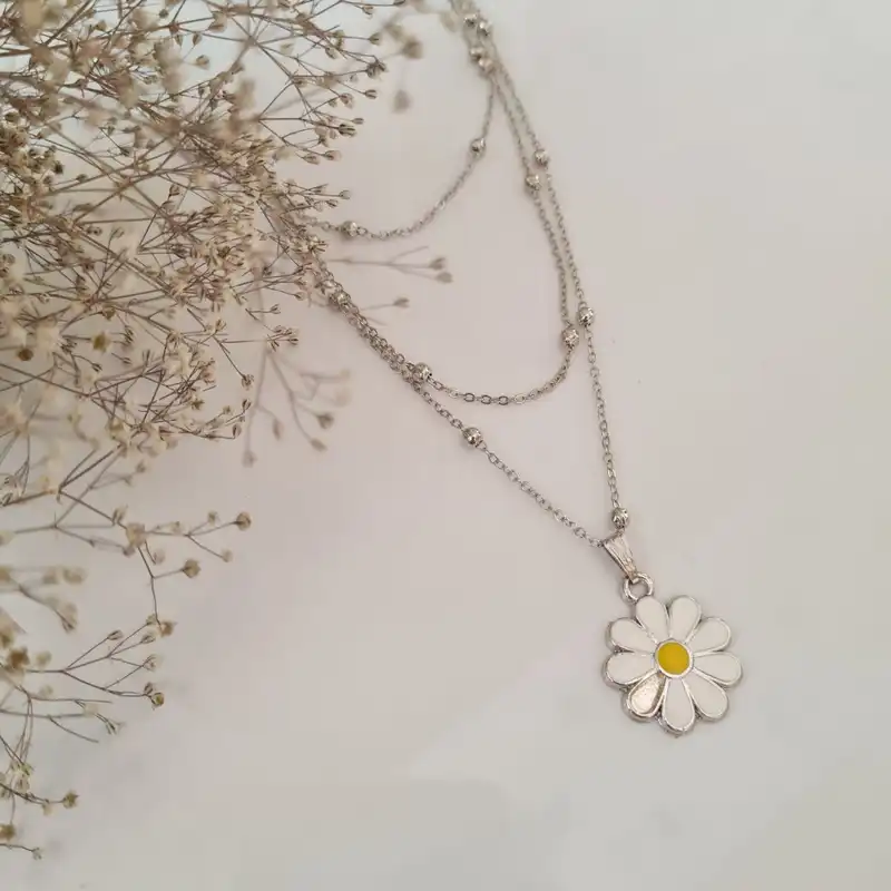 گردنبند زنانه مدل بابونه سه ردیفه