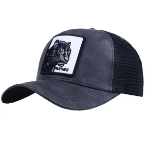 کلاه کپ مدل Panther طرح پشت تور