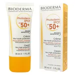 کرم ضد آفتاب بایودرما مدل photoderm-SPOT حجم 30 میلی لیتر