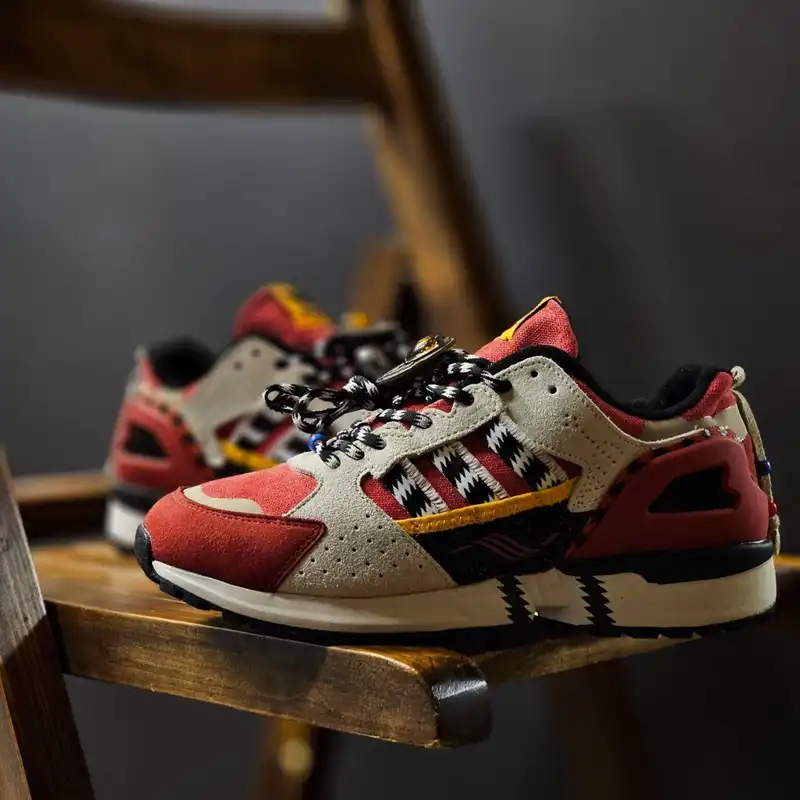 کفش پیاده روی مدل سرخ پوستی کد ZX10000