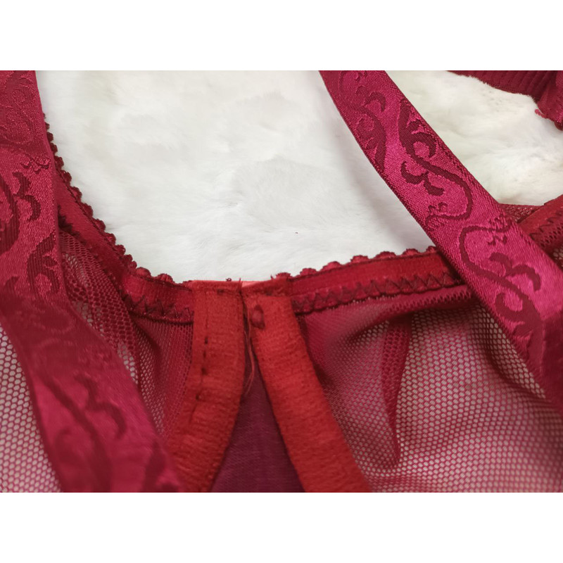 سوتین زنانه مدل فنردار پرسی