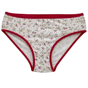 شورت زنانه مدل نخی طرح گل ریز