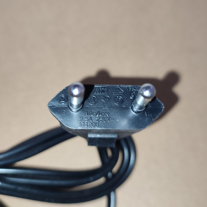 کابل برق دو پین ولکس مدل M4206