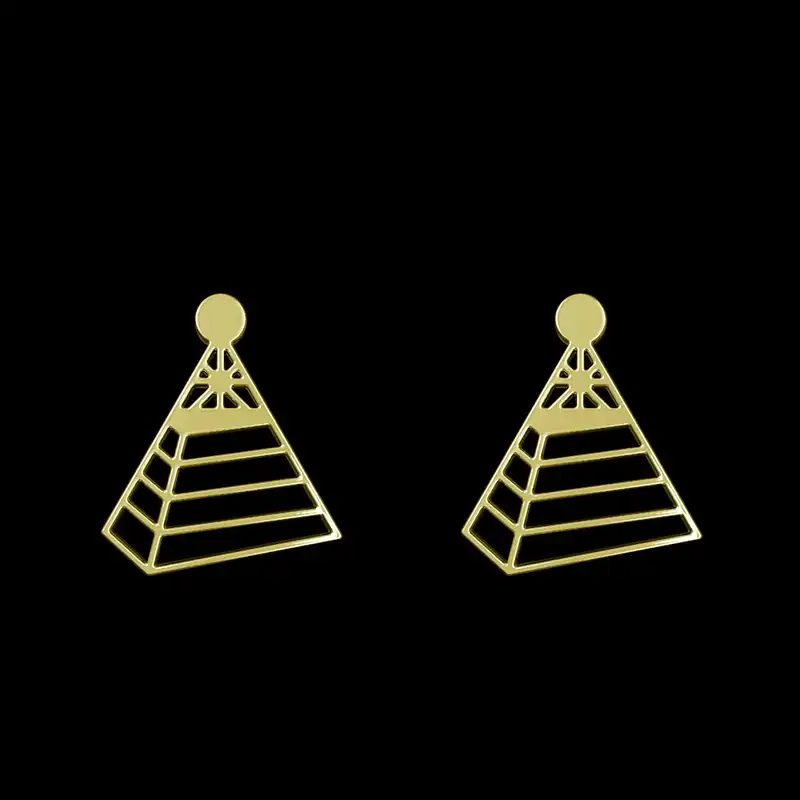 گوشواره طلا 18 عیار زنانه مدوپد مدل هرم کد GA1-14981