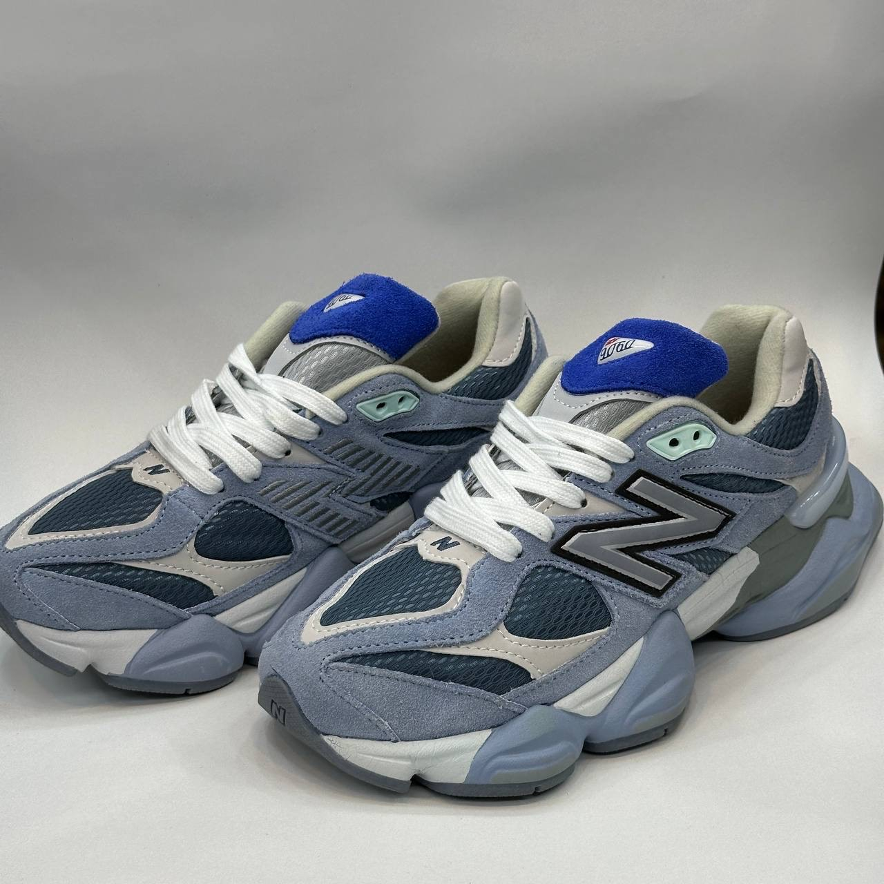 کفش پیاده روی نیو بالانس مدل 9060