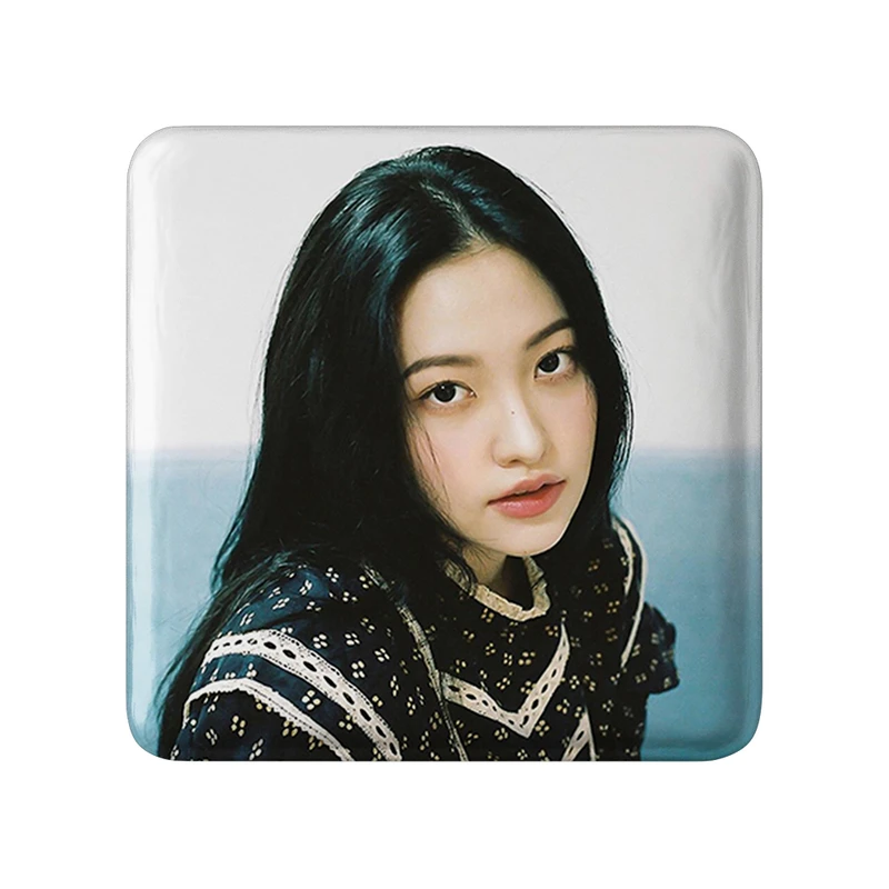 مگنت خندالو طرح یری گروه رد ولوت Red Velvet  مدل مربعی کد 19594