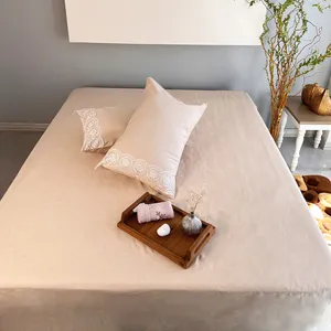 سرویس ملحفه صفاهوم مدل کلارا دو نفره 3 تکه