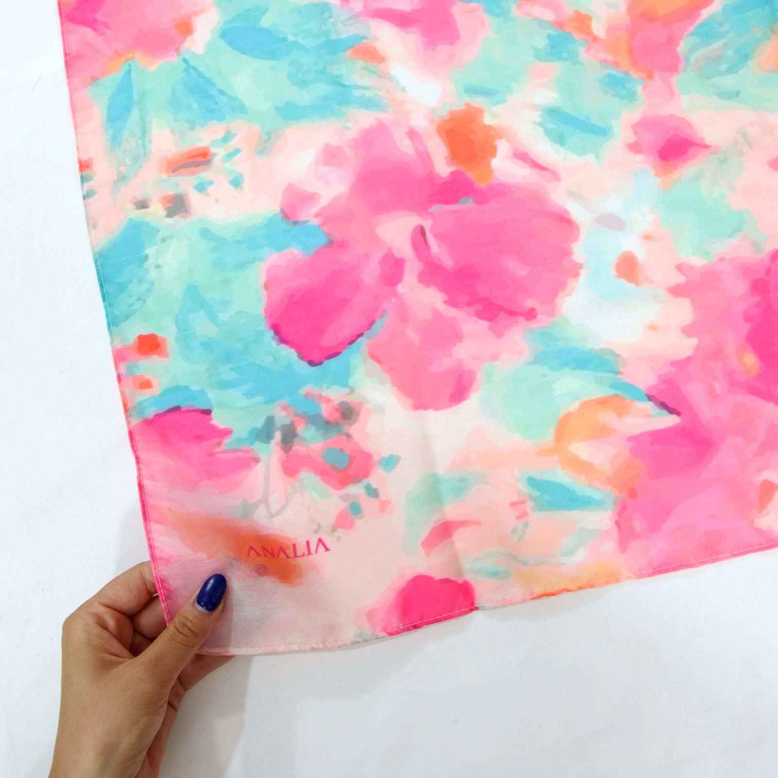 شال زنانه مدل نخی چهارفصل طرح نقاشی کد ana-2532 -  - 11