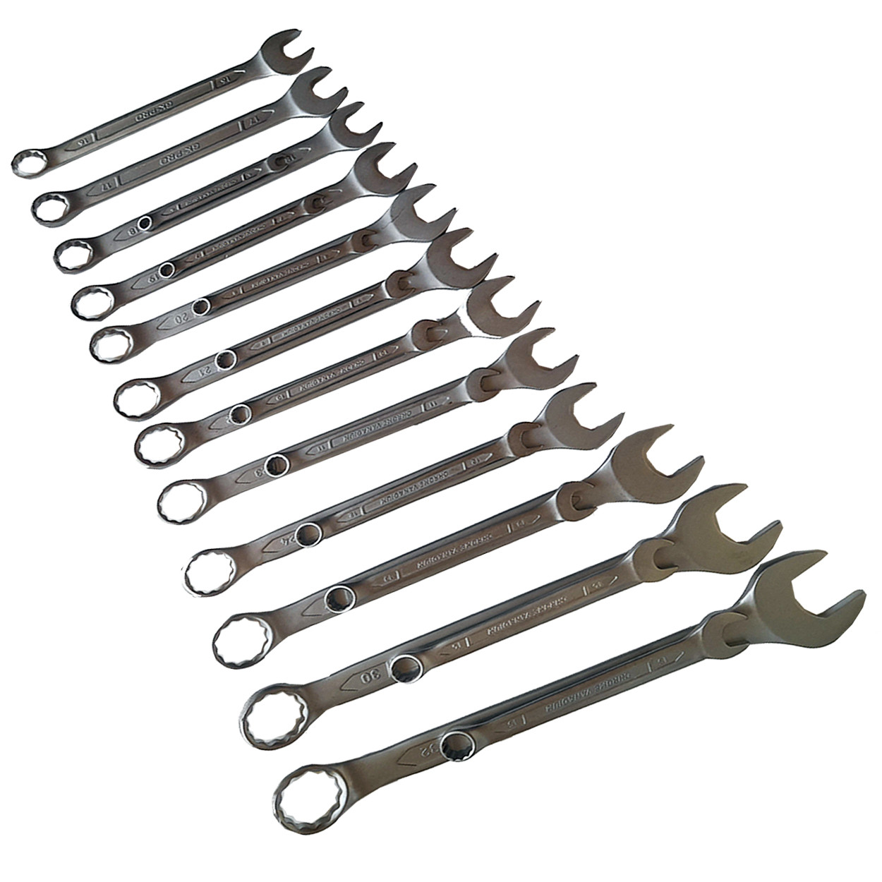 آچار یکسر تخت و یکسر رینگی جی کی پرو مدل AT - 220 مجموعه 22 عددی آچار یکسر تخت و یکسر رینگی جی کی پرو مدل AT - 220 مجموعه 22 عددی