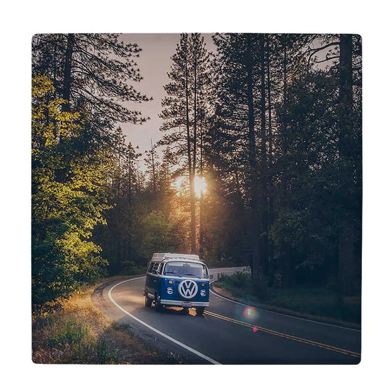  زیر لیوانی  طرح فولکس واگن در جاده جنگلی کد    5925204_4567