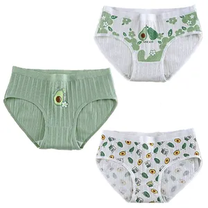 شورت زنانه مدل کبریتی آووکادو بسته سه عددی