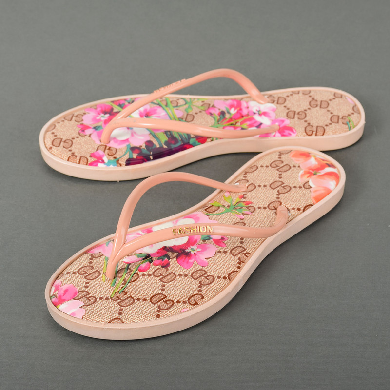 دمپایی لاانگشتی زنانه پاپا مدل GB.2651