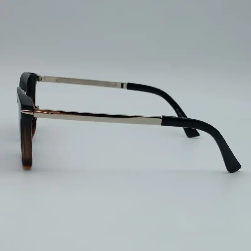 عینک آفتابی دیوید بکهام مدل UM1893