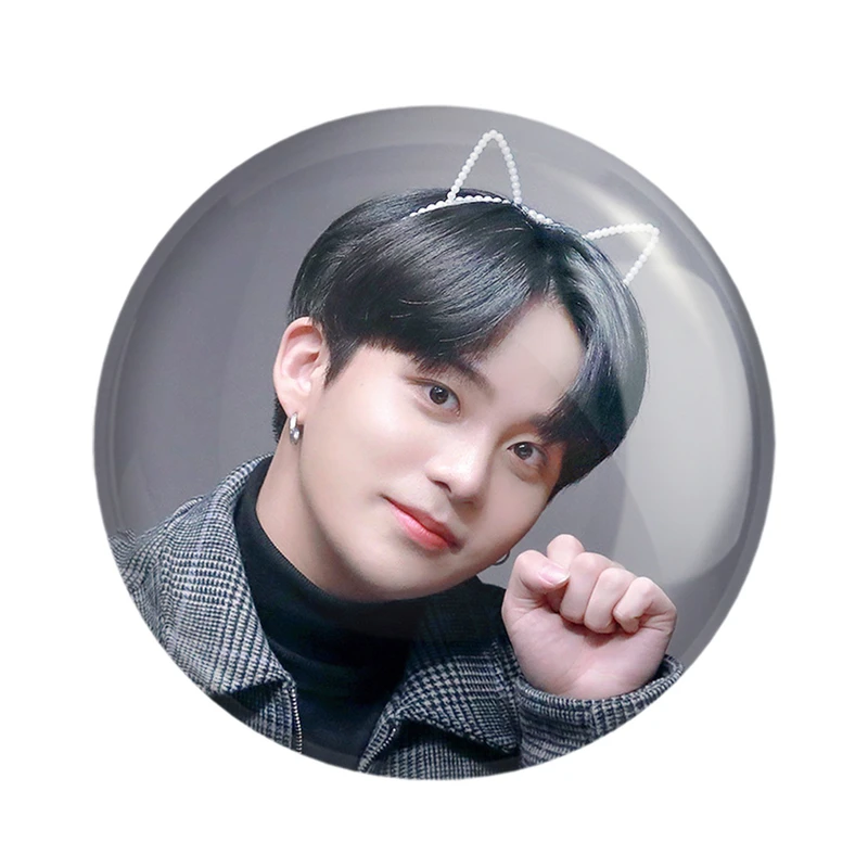 مگنت خندالو مدل جونگهو گروه ایتیز ATEEZ  کد 21283