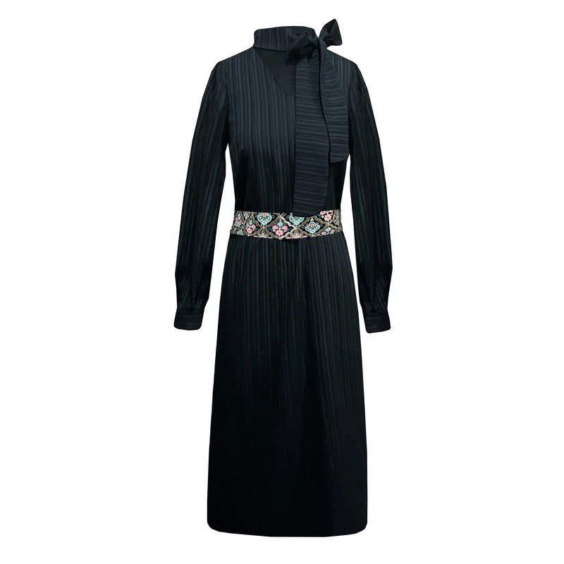 ست پیراهن و رویه زنانه مدل سوزندوزی سنتی