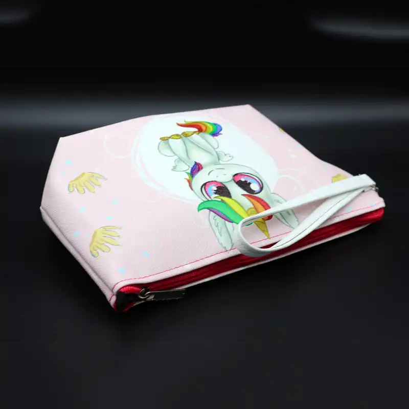 کیف لوازم آرایش زنانه مدل یونیکورن کد IDM414