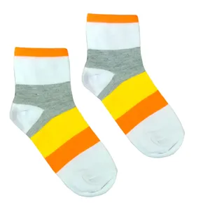 جوراب دخترانه مدل رنگین کمان کد 130