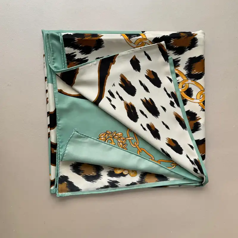 روسری زنانه مدل ابریشم توییل پلنگی زنجیره ای مجلسی مهمانی قواره 130 بزرگ کد 2