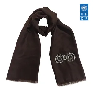 شال دست دوز زنانه مدل جواهردوزی