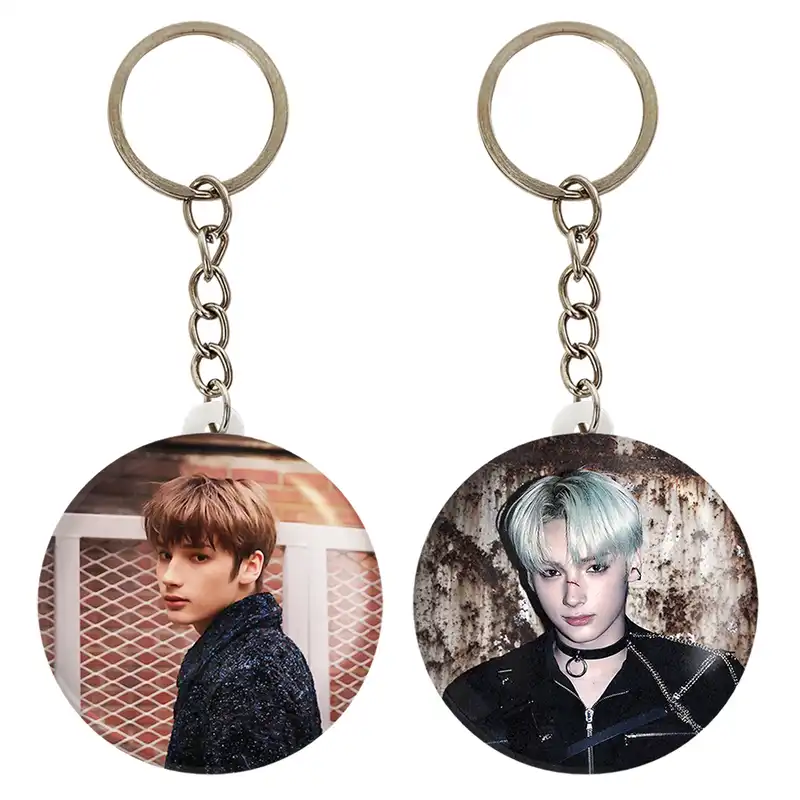 جاکلیدی خندالو مدل هیونینگ کای گروه تی اکس تی TXT کد 2000819997 مجموعه 2 عددی