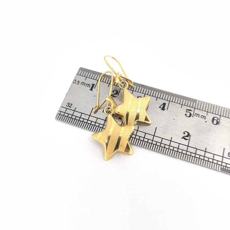 گوشواره طلا 18 عیار دخترانه طلا و جواهرسازی افرا مدل ستاره 240 گوشواره طلا 18 عیار دخترانه طلا و جواهرسازی افرا مدل ستاره 240