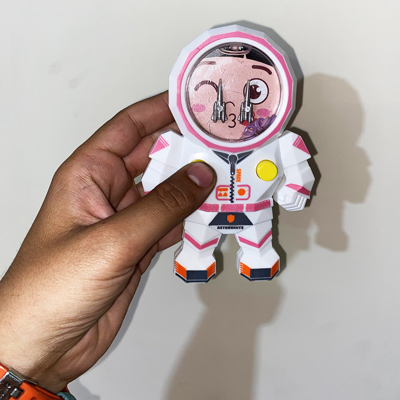 واتر گیم مدل دو دکمه طرح فضانورد کد 5686B-1H