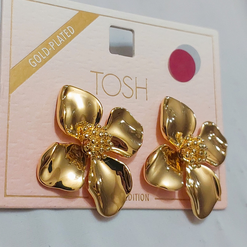 گوشواره زنانه تاش مدل گل 99