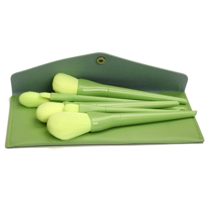 عکس شماره 3 : ست برس آرایشی کد ۷۰ مجموعه ۱۰ عددی