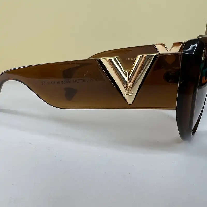 عینک آفتابی لویی ویتون مدل lv790