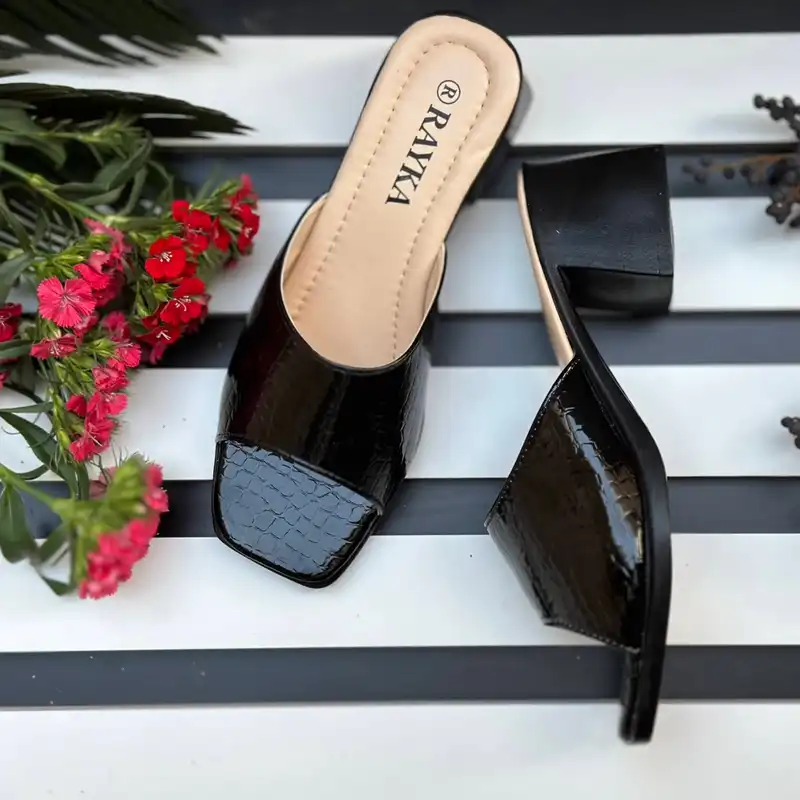 صندل زنانه رایکا طب مدل سایه