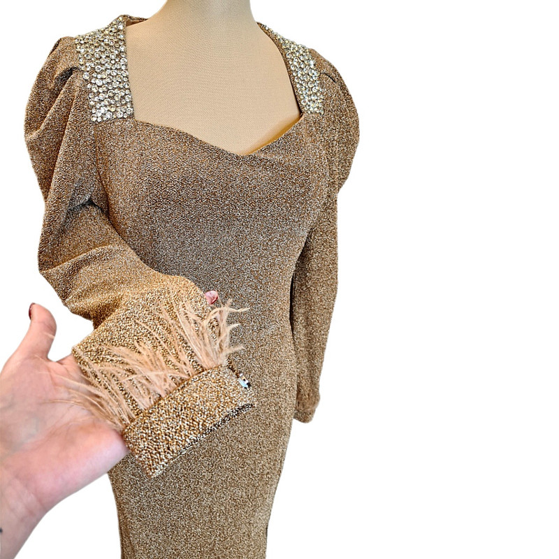 پیراهن یقه دلبری زنانه مدل نگیندار رنگ طلایی