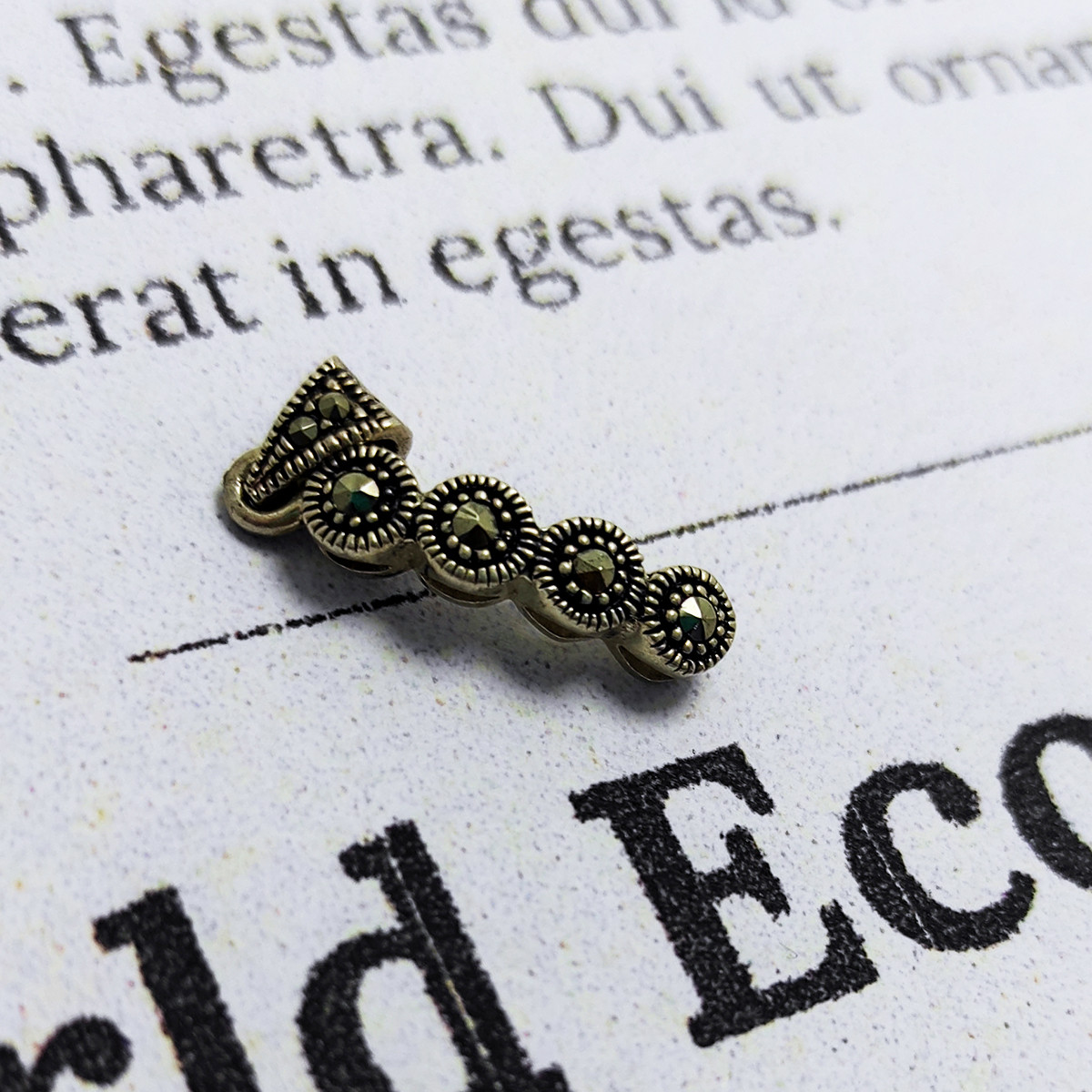 آویز گردنبند نقره زنانه سلین کالا طرح سیاه قلم مدل MPS-18 آویز گردنبند نقره زنانه سلین کالا طرح سیاه قلم مدل MPS-18