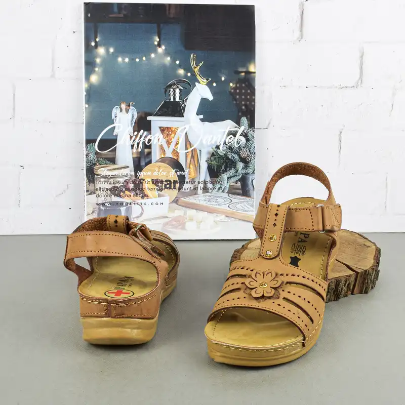 صندل زنانه پاپا مدل تارانتو کد HN.2924