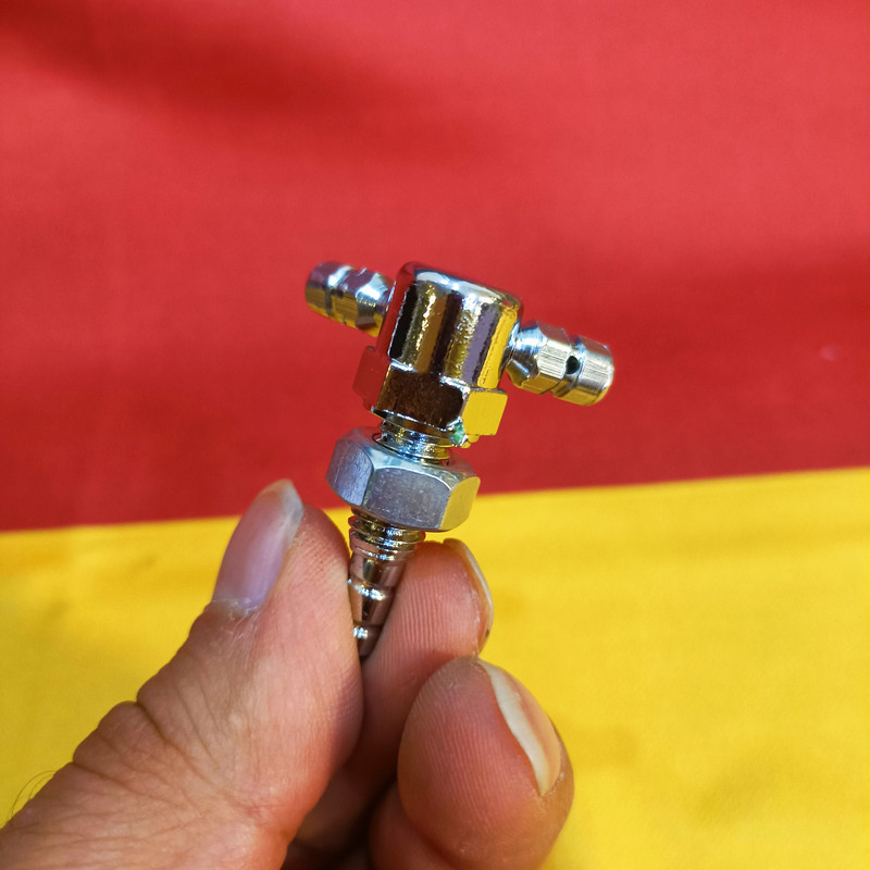 چشمی آب پاش خودرو مدل FELEZ مناسب برای نیسان وانت مجموعه 2 عددی