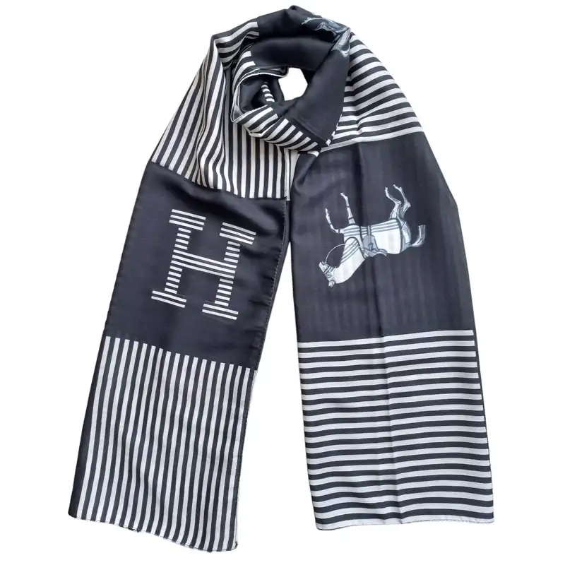 شال زنانه  مدل نخی چهارخانه خط دار اسبی