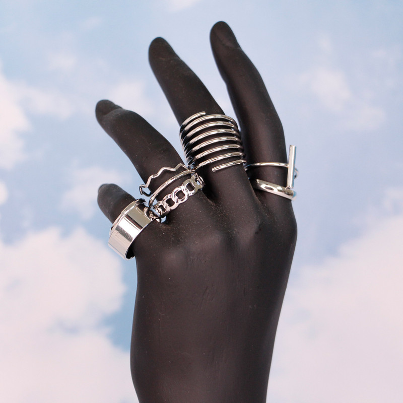 انگشتر زنانه مدل 007 بسته 8 عددی انگشتر زنانه مدل 007 بسته 8 عددی