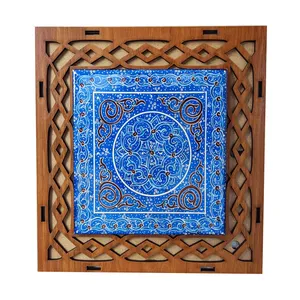 تابلو کاشی طرح اسلیمی ختایی میناکاری