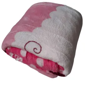 پتو مسافرتی مدل P09 سایز 180x220 سانتی متر