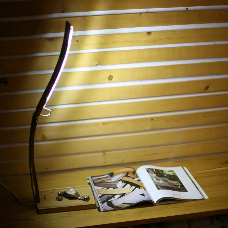 چراغ مطالعه مدل arc2